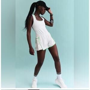 New Free People Movement Easy Tiger White/Green Shortsie Women’s Size Medium